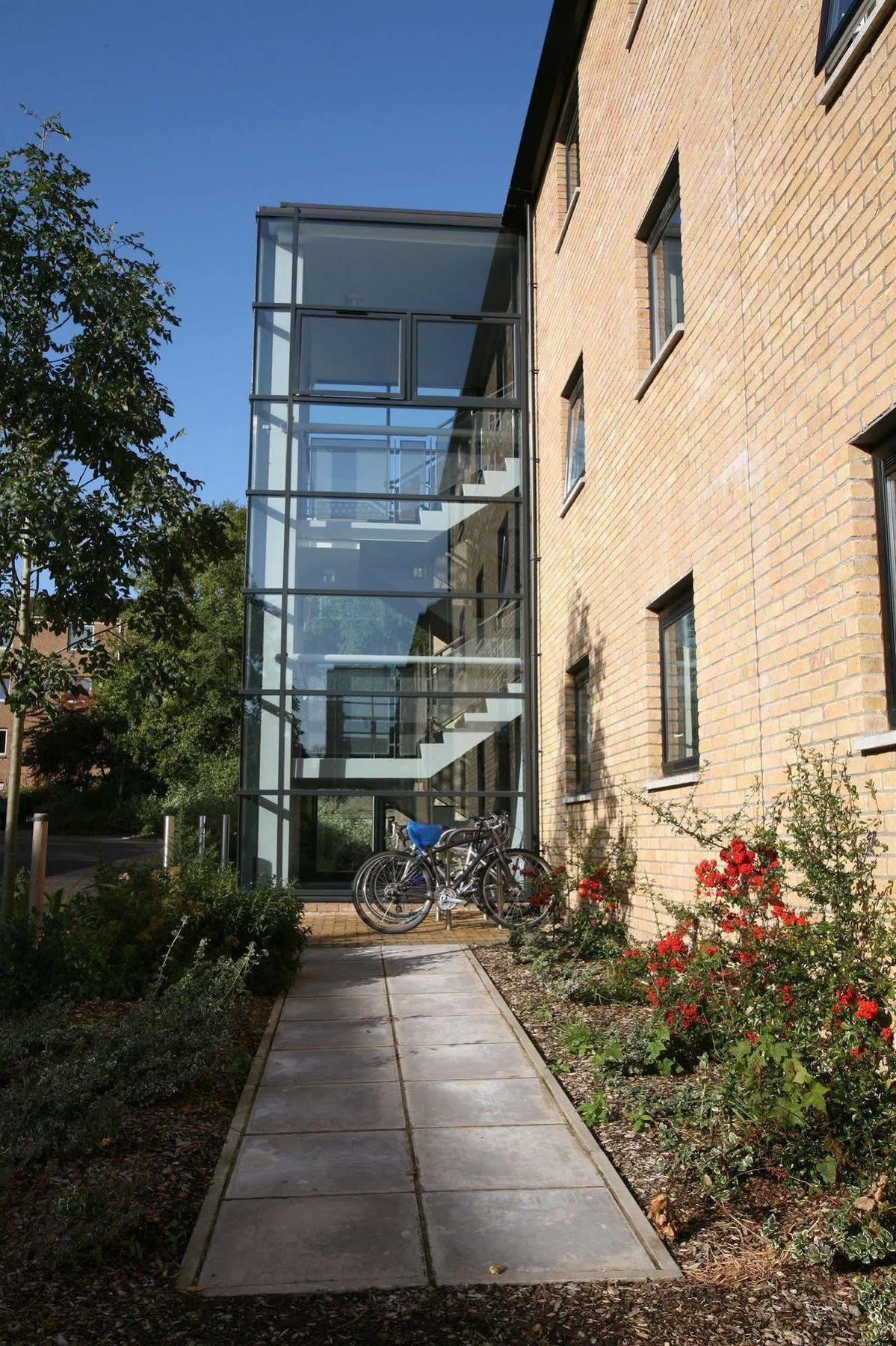 Queens's Elms Bt9 Appartement *